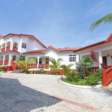 Royal Elmount Hotel Elmina Exterior photo