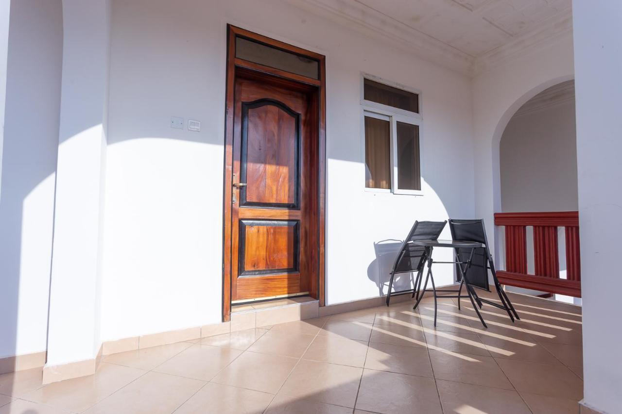 Royal Elmount Hotel Elmina Exterior photo