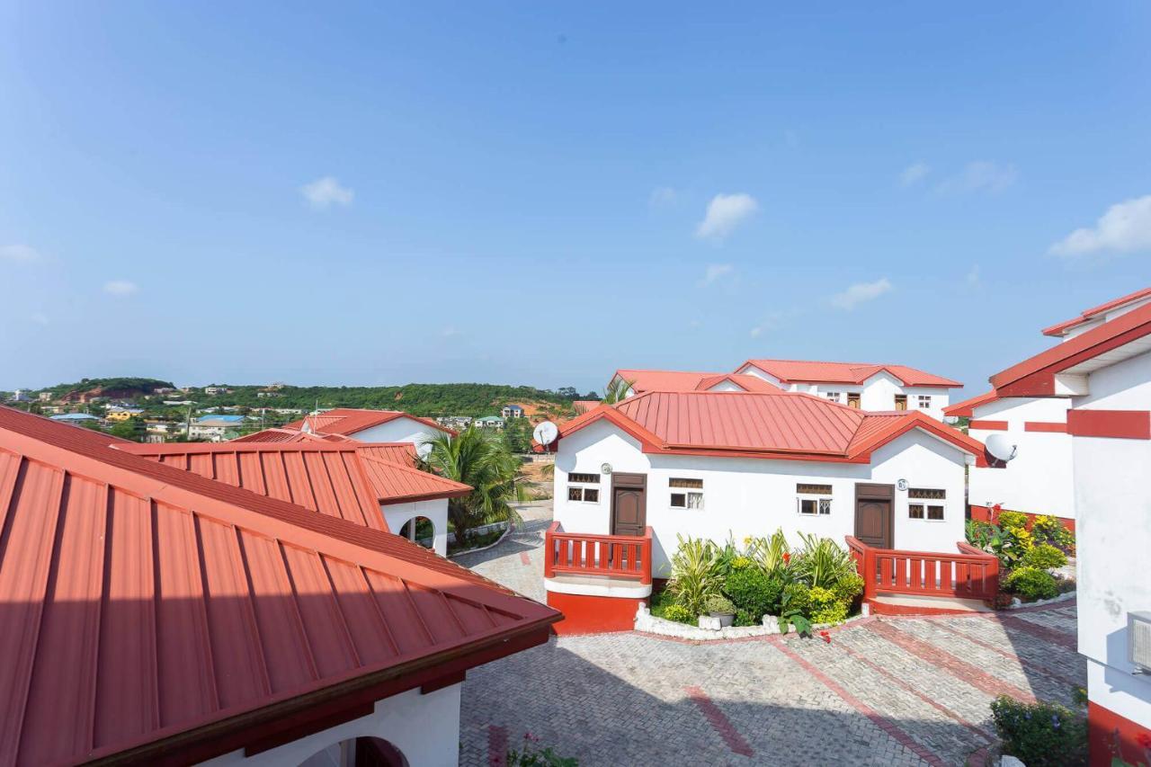 Royal Elmount Hotel Elmina Exterior photo