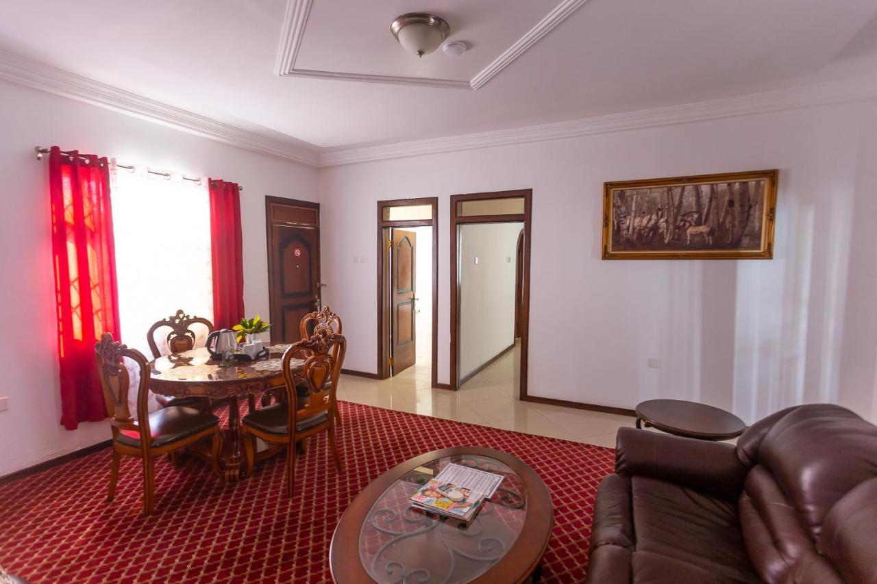 Royal Elmount Hotel Elmina Exterior photo
