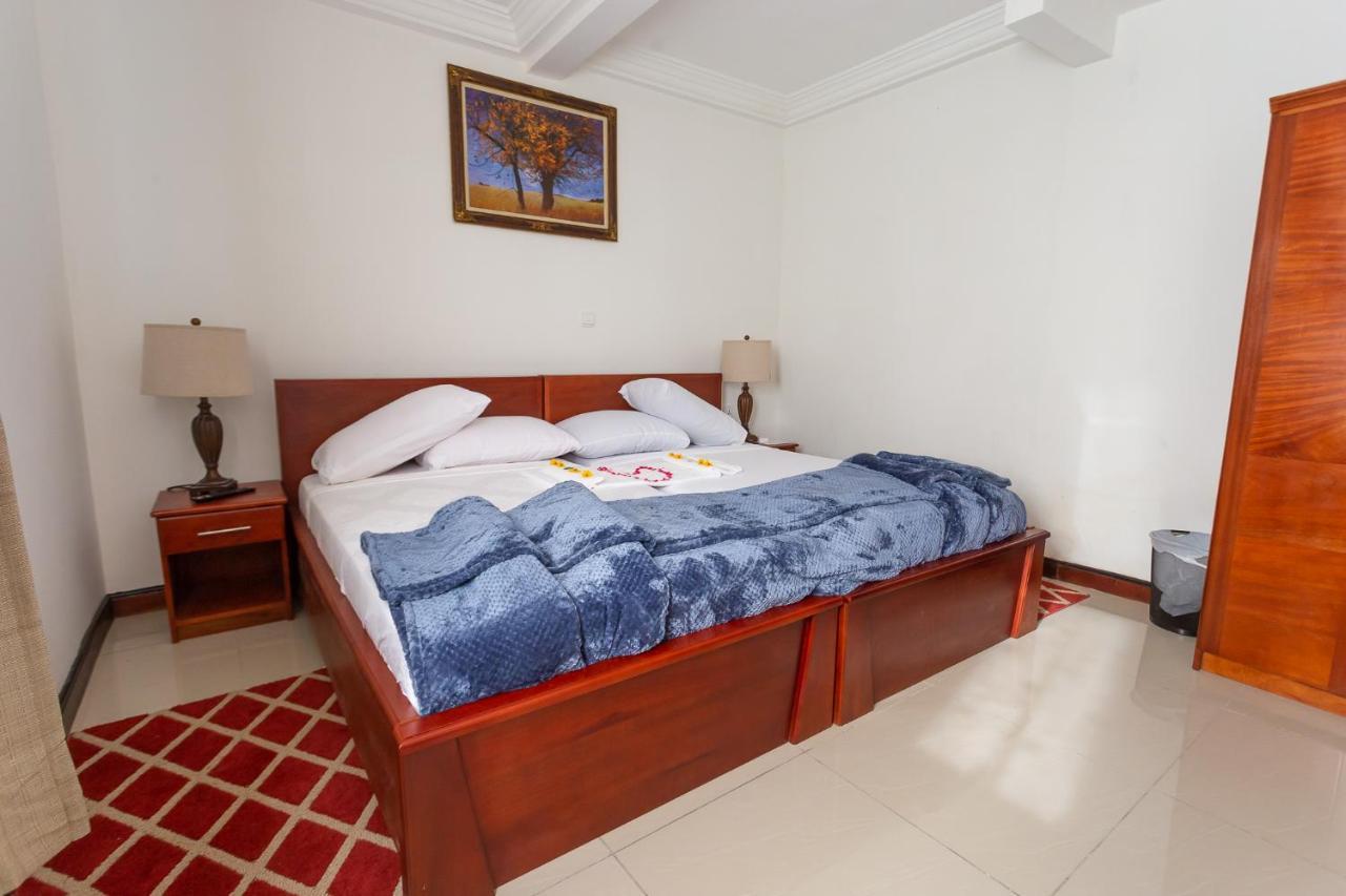 Royal Elmount Hotel Elmina Exterior photo